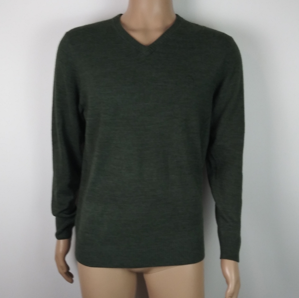 Field & Steam Outfitters green sweater  size M